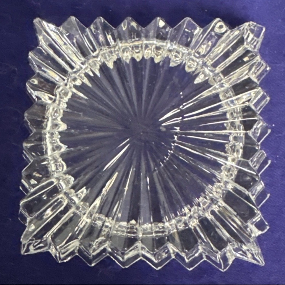 Vintage Heisey Ridgeleigh Glass Ashtray. Approx 2 3/4" - Picture 3 of 4